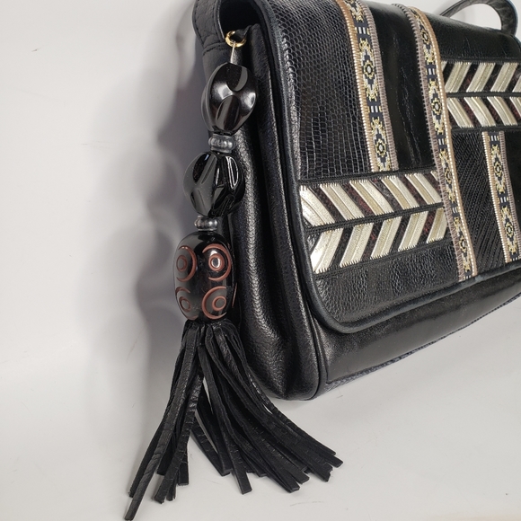 Sharif Adjustable flap crossbody - Picture 3 of 10